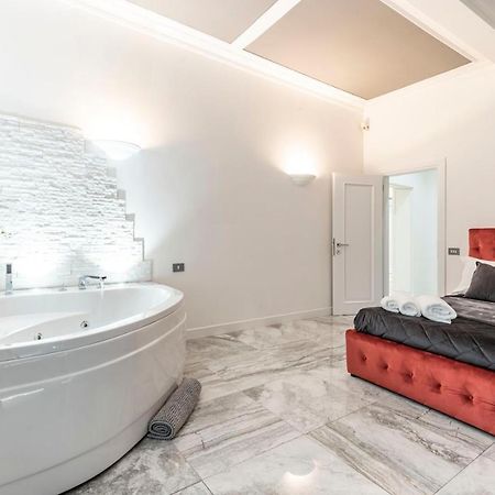 Trevi Luxury Apartment Jacuzzi Roma Dış mekan fotoğraf