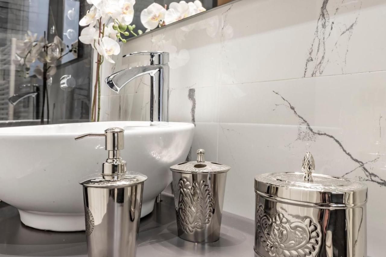 Trevi Luxury Apartment Jacuzzi Roma Dış mekan fotoğraf