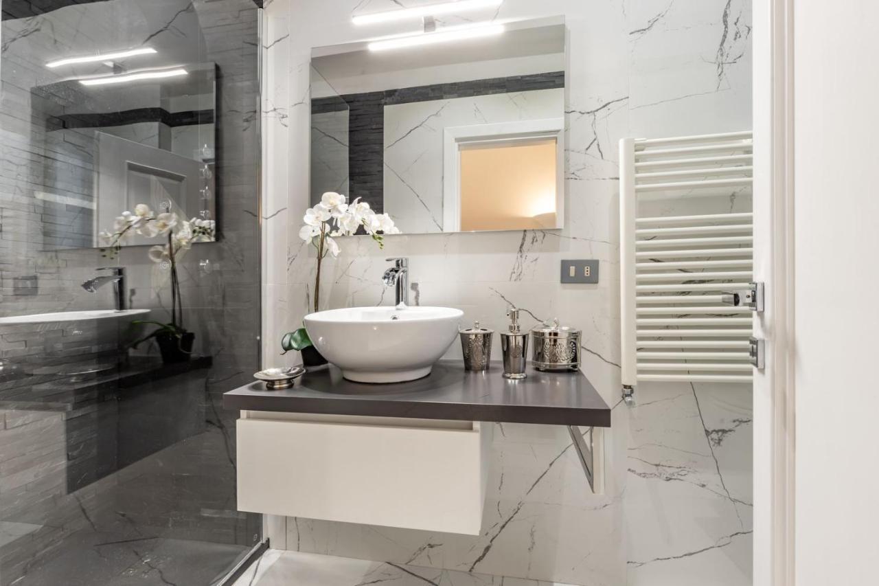 Trevi Luxury Apartment Jacuzzi Roma Dış mekan fotoğraf