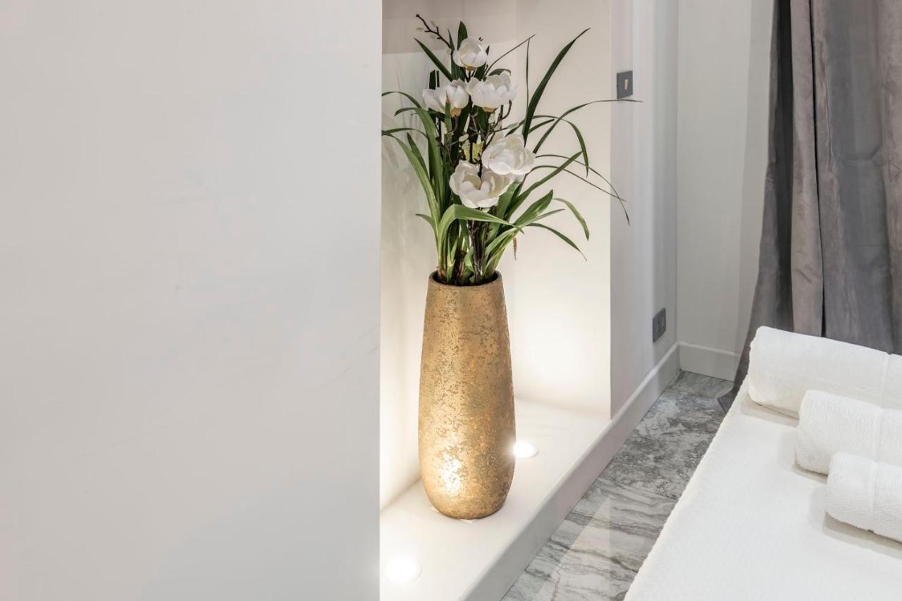 Trevi Luxury Apartment Jacuzzi Roma Dış mekan fotoğraf